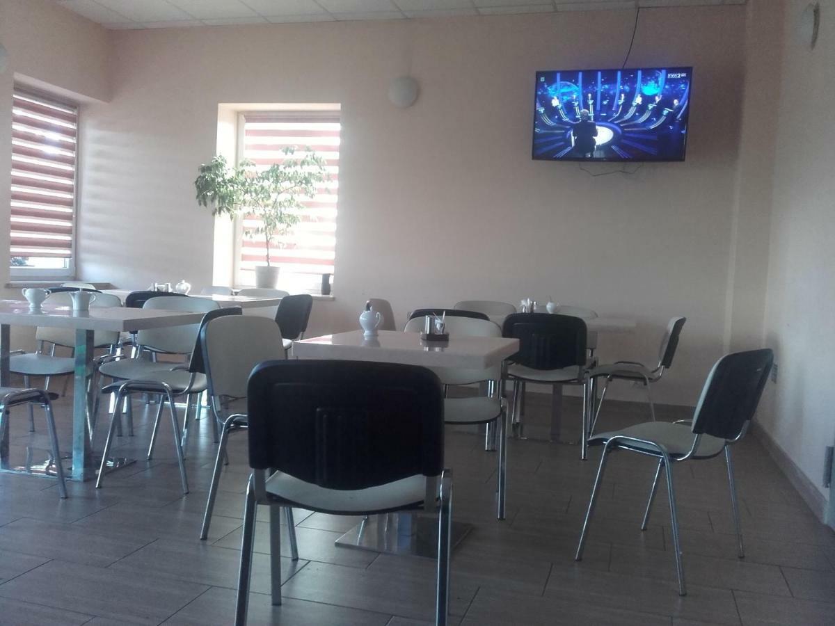 Zajazd "Marcowka" Hotel Bakalarzewo Ngoại thất bức ảnh